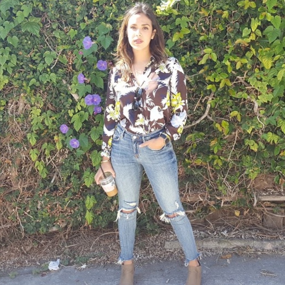 Zara Distressed /Frayed Skinny Jeans